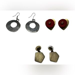 3 pairs Vintage Earrings - Hammered Metal/Heart/Silvertone discs